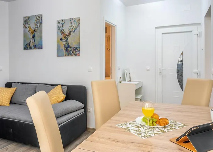 Hidden Gem - Zf Hvar Apartment